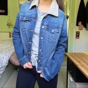 Sherpa collar denim jacket